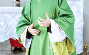 Szaty liturgiczne i odzież liturgiczna