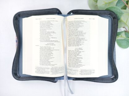 Okładka, etui na Pismo Święte, Biblię | BIBLIA Z PAPUGĄ | szary D011 - [] - In Gloria