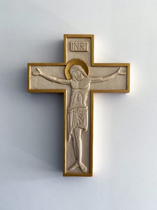 Drewniany Krucyfiks, Malowany | Ręcznie Rzeźbiona Krzyż - In Gloria